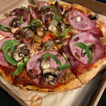Blaze Pizza - Pizza - Salad Near Me - Encino, California Blaze Pizza - Pizza - Salad Near Me - Encino, California