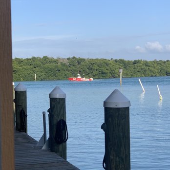 Island Grill - Beautiful scenery - Seafood Near Me - Islamorada, Florida
