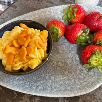 Lamplight Lounge - Kids meal Mac n cheese - New American Near Me - Anaheim, California Lamplight Lounge - Kids meal Mac n cheese - New American Near Me - Anaheim, California