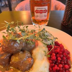 Karlson's Garage & Bar - Kottbular