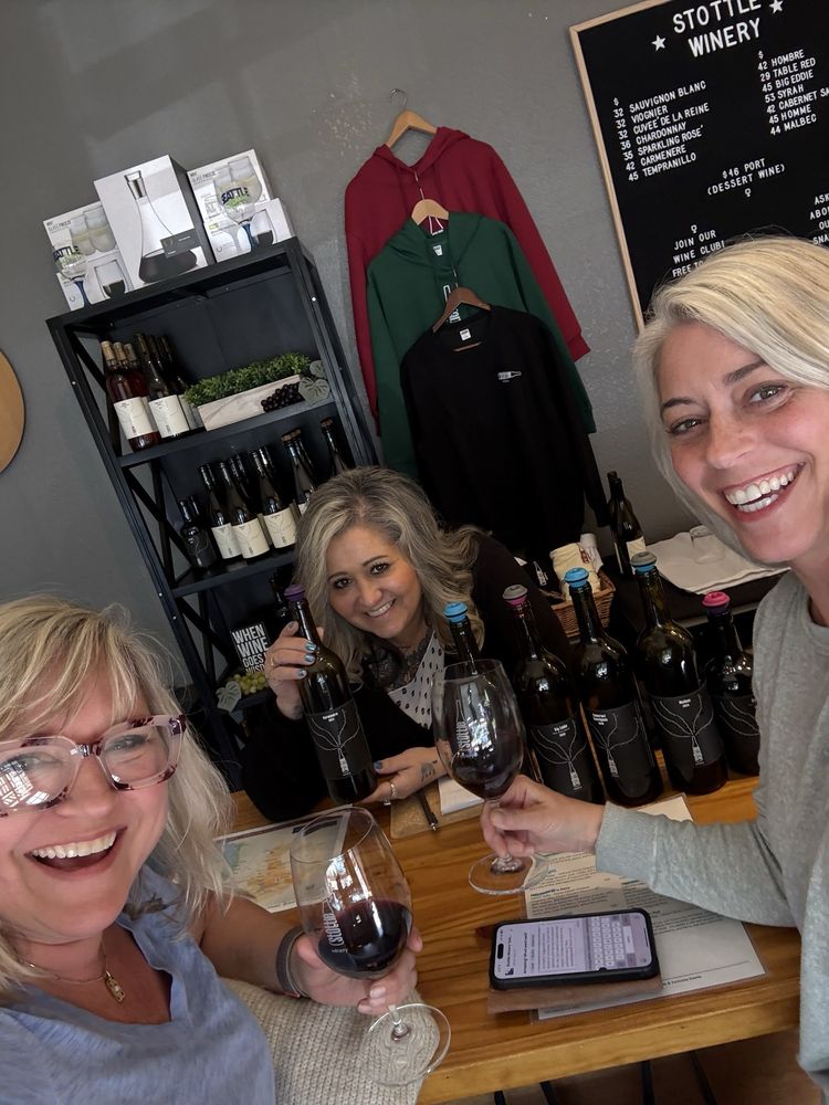 Stottle Winery Tasting Room Logo