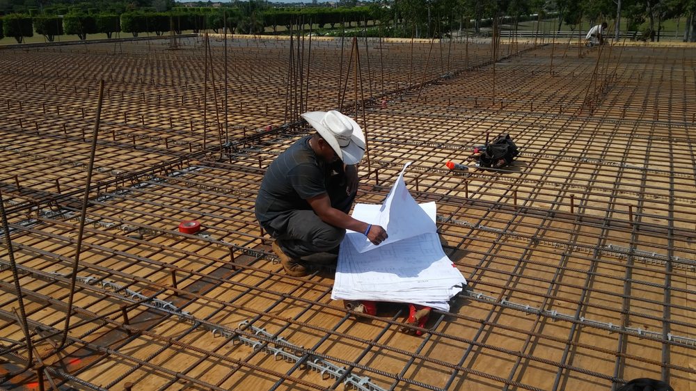 Slide of Leo Construction Roofing