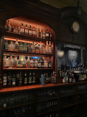 James Joyce Irish Pub & Restaurant by null