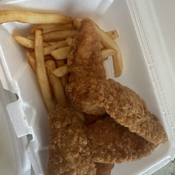 Louie's Pizza & Roast Beef - Chicken fingers - Salad Near Me - Weymouth, Massachusetts