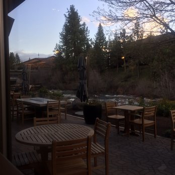 Riverhouse Lodge - Hotels Near Me - Bend, Oregon