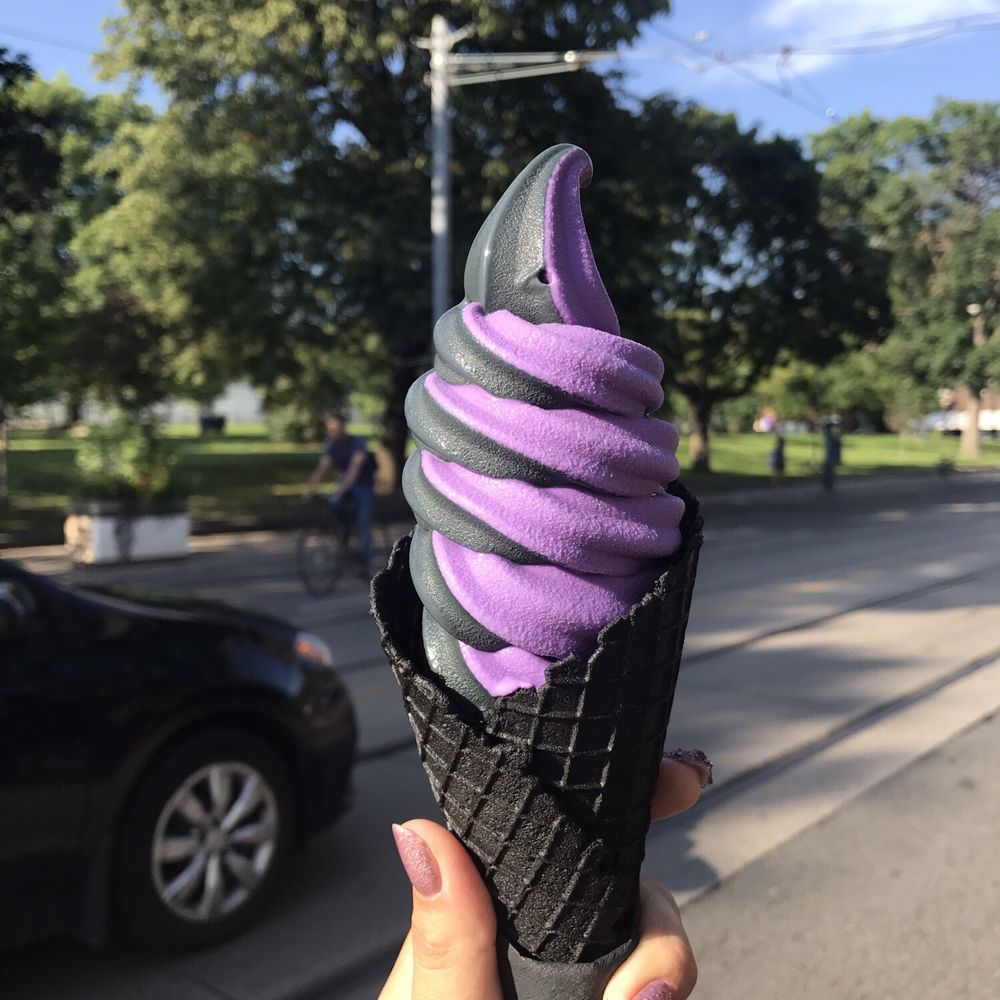 iHalo Krunch - Ice Cream & Frozen Yogurt Near Me - Toronto, Ontario iHalo Krunch - Ice Cream & Frozen Yogurt Near Me - Toronto, Ontario