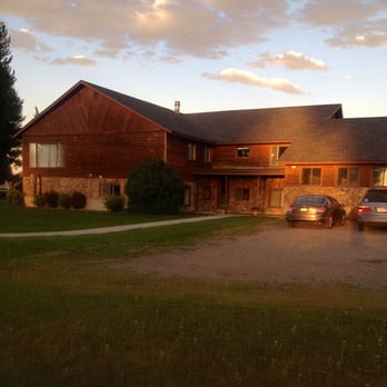 Three Peaks Lodge - The lodge, close up. - Vacation Rentals Near Me - St. Anthony, Idaho