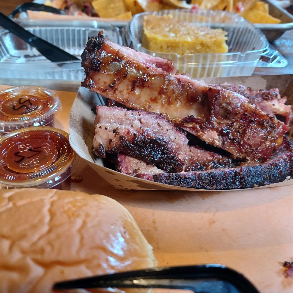 Shawn's Craft Barbecue - Brisket & Ribs combo - Barbeque Near Me - Culpeper, Virginia Shawn's Craft Barbecue - Brisket & Ribs combo - Barbeque Near Me - Culpeper, Virginia