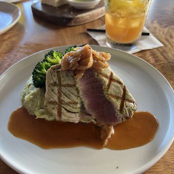 The Beach House - Ahi steak and jalapeño mashed potatoes - Asian Fusion Near Me - Koloa, Hawaii