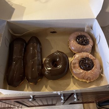 Ani's Bake Shop - Long Johns, chocolate covered donut, chocolate centered donuts - Bakeries Near Me - Aiea, Hawaii