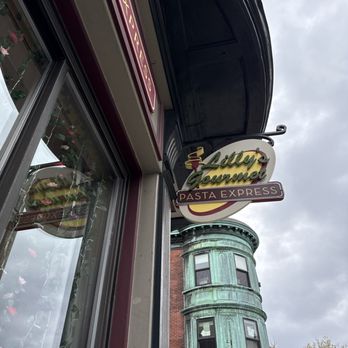 Lilly's Gourmet Pasta Express - Location (outside seating) - Italian Near Me - Boston, Massachusetts Lilly's Gourmet Pasta Express - Location (outside seating) - Italian Near Me - Boston, Massachusetts