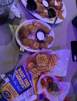 Pluckers Wing Bar by null