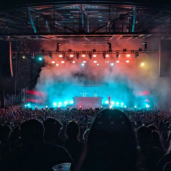 Frost Amphitheater - Great sound system and lighting at Frost - Stadiums & Arenas Near Me - Stanford, California Frost Amphitheater - Great sound system and lighting at Frost - Stadiums & Arenas Near Me - Stanford, California