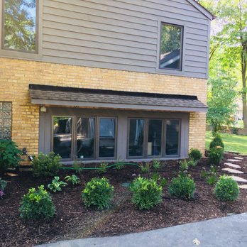 Amliv Land Designs - Landscaping Near Me