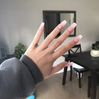 Diva Nails and Spa - Nail Salons Near Me - Gardena, California