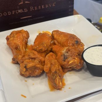 Best Pizza & Brew Escondido - Buffalo Wings - Beer, Wine & Spirits Near Me - Escondido, California