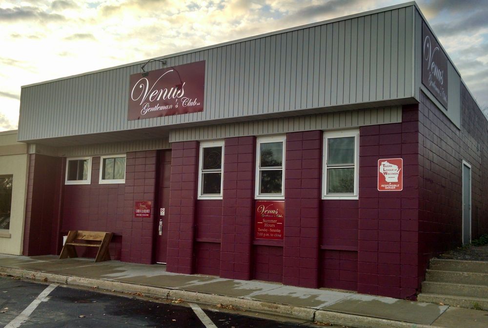 VENUS GENTLEMAN’S CLUB Updated March 2025 132 2nd Ave S, Wisconsin Rapids, Wisconsin Strip