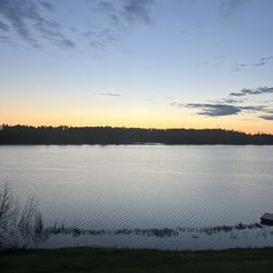 Alaska Creel and Cartridge Lodge - The midnight summer sun