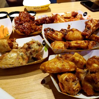 Buffalo Wild Wings - Like seriously a lot of wings! - American Near Me - Glendale, Arizona