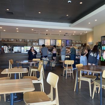 Starbucks - Lobby - Coffee & Tea Near Me - Gustine, California