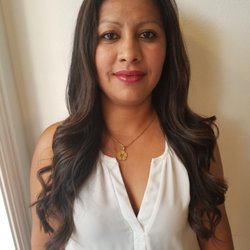 Styling Zone By Magdalena - Soft caramel highlights for a natural contrast and low maintenace in her dark hair.