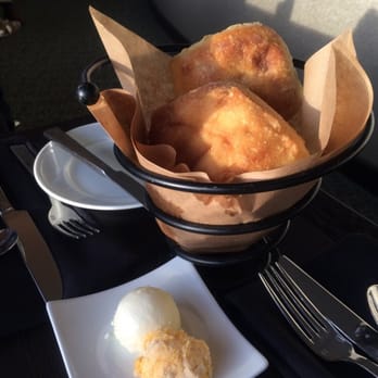 The Eagle's Nest - Yummy bread! - American Near Me - Indianapolis, Indiana