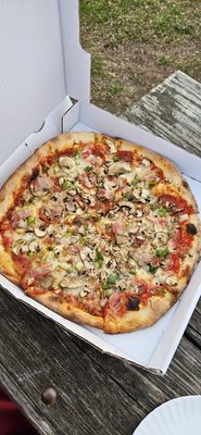 Abruzzo Pizza by null