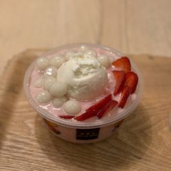 Hui Lau Shan - Strawberry Chewy Ball