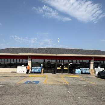 Love's Travel Stop - Convenience Stores Near Me - Topeka, Kansas Love's Travel Stop - Convenience Stores Near Me - Topeka, Kansas