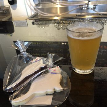 Eluvium Brewing Company - Breweries Near Me - Weaverville, North Carolina