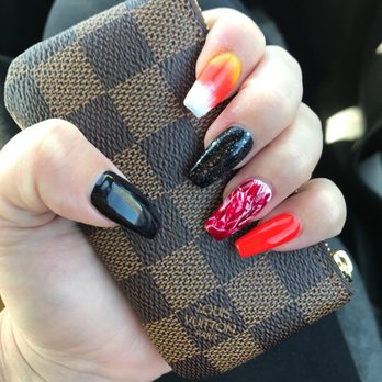 Royal Nails - Nail Technicians Near Me - Tijuana, BCN
