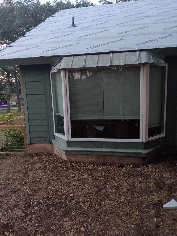 Slide of R Rodriguez Roofing