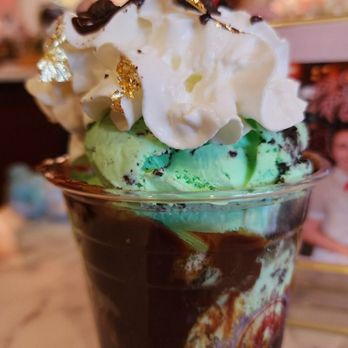 Ice Cream Emporium - Gold Dust Sundae - Ice Cream & Frozen Yogurt Near Me - Ripon, California Ice Cream Emporium - Gold Dust Sundae - Ice Cream & Frozen Yogurt Near Me - Ripon, California