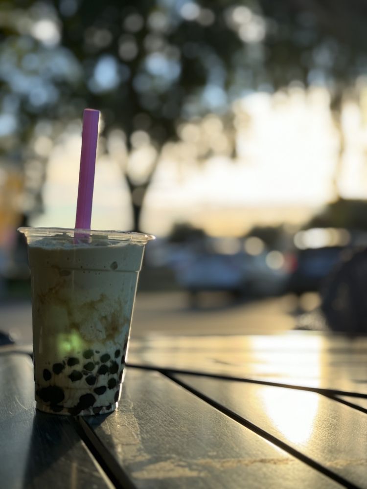 Fat Straw Cafe Logo