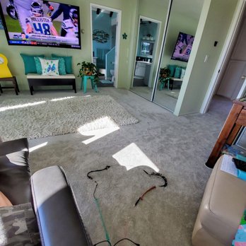Atlas Discount Carpet - New happy feet on this light and bright carpet. Love it!!! - Carpeting Near Me - Lomita, California Atlas Discount Carpet - New happy feet on this light and bright carpet. Love it!!! - Carpeting Near Me - Lomita, California