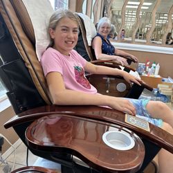 Luxury Nail II & Spa - Enjoying my Birthday treat with daughters and granddaughters. Ahhh so nice.