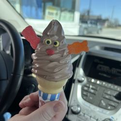 Max's Dairy Bar - Bunny cone