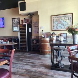 Annabelle's Pastaria - Decor