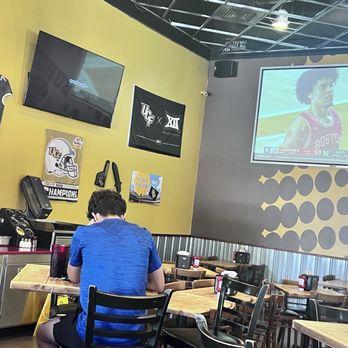 Burger U - Interior - Burgers Near Me - Orlando, Florida Burger U - Interior - Burgers Near Me - Orlando, Florida