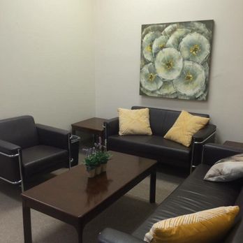 Ventura Executive Suites - One of the waiting's areas. - Commercial Real Estate Near Me - Ventura, California Ventura Executive Suites - One of the waiting's areas. - Commercial Real Estate Near Me - Ventura, California