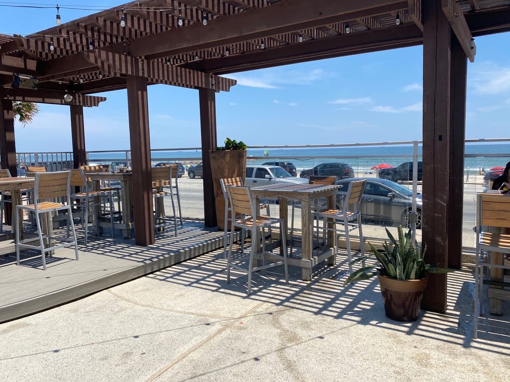 REDFISH POOL BAR 10 Reviews 3800 Seawall Blvd, Galveston, Texas