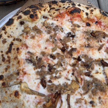 Stone Tower Winery - Sausage mushroom pizza - Wineries Near Me - Leesburg, Virginia Stone Tower Winery - Sausage mushroom pizza - Wineries Near Me - Leesburg, Virginia