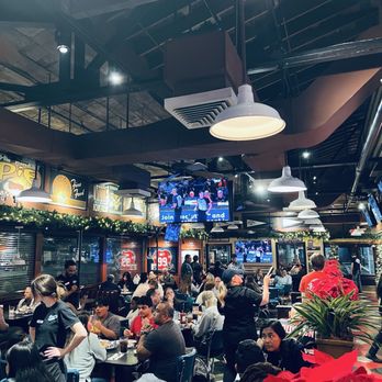 Pappas Burger - Inside - Burgers Near Me - Houston, Texas