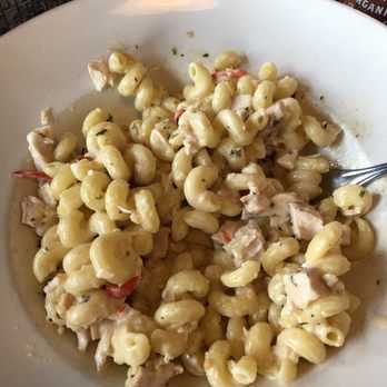 Café Hollander Hilldale - Mac and cheese with chicken - American Near Me - Madison, Wisconsin