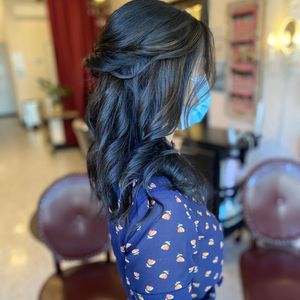 Kalani Brown - bridal hair trial - Hair Stylists Near Me Kalani Brown - bridal hair trial - Hair Stylists Near Me