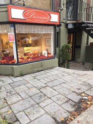 Divine Chocolatier by null