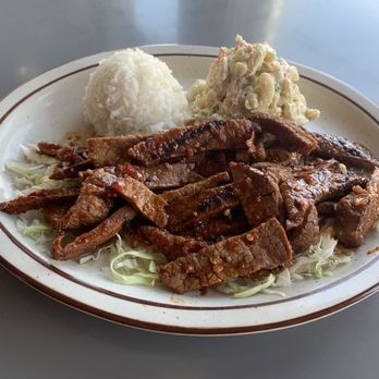 Flaco's Kitchen - a plate of meat and rice - Breakfast & Brunch Near Me - Central Point, Oregon Flaco's Kitchen - a plate of meat and rice - Breakfast & Brunch Near Me - Central Point, Oregon
