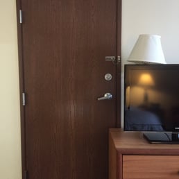 The adjoining room door.