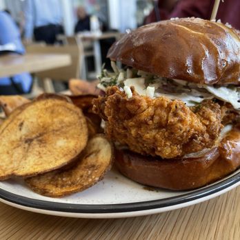 Dish Society - Houston Hot Chicken with housemade chips - Southern Near Me - Austin, Texas Dish Society - Houston Hot Chicken with housemade chips - Southern Near Me - Austin, Texas