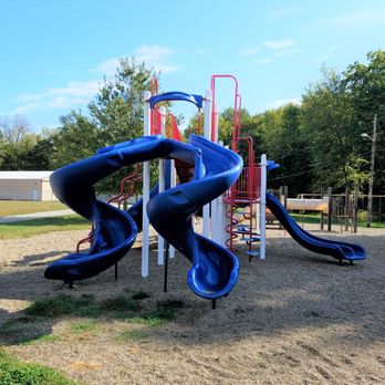 Knightsville Park - large slide - Parks Near Me - Brazil, Indiana Knightsville Park - large slide - Parks Near Me - Brazil, Indiana